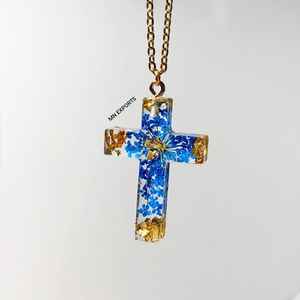 Collier en résine de haute qualité avec croix, technique émaillée, modèle ange, décoration d'intérieur, cadeau par MN EXPORTS - Product Image 6