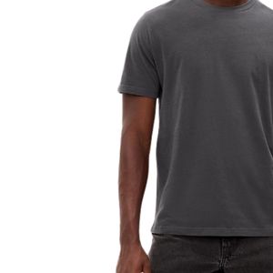 เสื้อยืดคอกลมผู้ชายแบบเรียบง่าย แขนสั้น สวมใส่สบาย ระบายอากาศได้ดี น้ำหนักเบา เหมาะสำหรับใส่ทุกวัน ผู้ผลิต OEM - Product Image 5