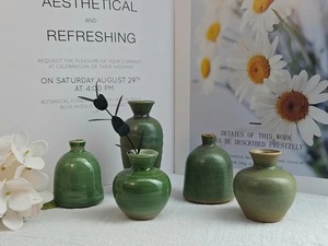 แจกันเซรามิกงานศิลป์สุดประณีตเคลือบสีแดงไล่เฉด รูปทรงทันสมัยเรียบหรู เหมาะสำหรับตกแต่งบ้านสุดหรู สร้างสรรค์สไตล์โดดเด่น - Product Image 5