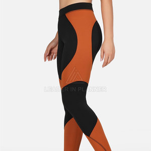 Leggings de yoga à taille élastique de qualité supérieure, design unique, fabriqués avec des matériaux légers de la meilleure qualité, en stock. - Product Image 3