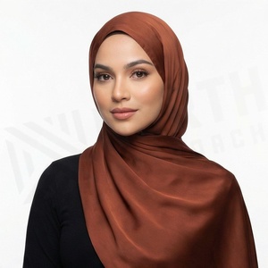 Hiyab de poliéster de color sólido para mujer, chifón suave al tacto, para uso diario, pañuelo étnico de Oriente Medio. - Product Image 2
