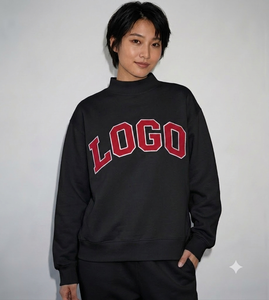 Sudadera Negra de Cuello Alto para Mujer con Logotipo Rojo Estampado, 100% Algodón, Ropa Casual de Otoño, Tejido de Punto de Manga Larga - Product Image 1