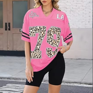 เสื้อยืดโอเวอร์ไซส์ลายกราฟิกสไตล์ Y2K คอวี สำหรับผู้หญิงและผู้ชาย เสื้อผ้าสตรีทแวร์ เสื้อฟุตบอล แฟชั่นทันสมัย - Product Image 3