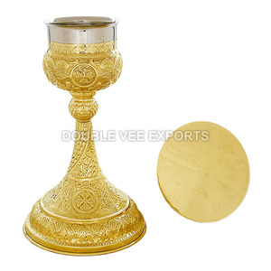 Hermoso Juego de Cáliz y Patena de Latón Tallado a Mano |   Juego de Comunión – DOUBLE VEE EXPORTS - Product Image 2