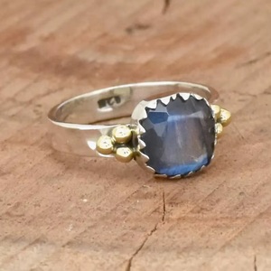 Anillo de labradorita, anillo de Aniversario de Plata de Ley 925 Natural para mujer, anillo de piedras preciosas con cojín de dos tonos con cuentas martilladas - Product Image 6