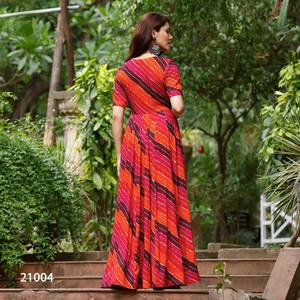 Robe Anarkali avec dupatta, robe de mariée en soie longue jusqu'au sol, style indien pakistanais, tenue traditionnelle en soie pour femmes - Product Image 4
