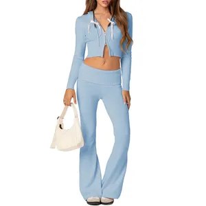 Ensemble de survêtements streetwear pour femme, comprenant un sweat à capuche zippé personnalisé à coupe ajustée et un pantalon de jogging ample en polaire de haute qualité, deux pièces, couleur unie, broderie, pour l'hiver - Product Image 6