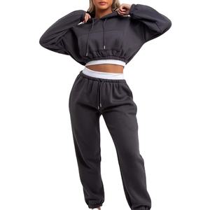 Ensemble de survêtement 2 pièces pour femme, coupe ajustée, 100% coton, avec pantalon de jogging et sweat à capuche court, logo personnalisé, hiver - Product Image 1