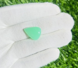 Cabocho de crisoprasa natural mixta con matriz |   Crisoprasa Verde de Calidad AAA, Gema Suelta para Joyería, Precio al por Mayor - Product Image 6