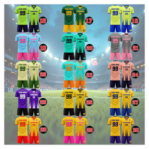 Maillot de football personnalisé avec design dégradé, nom et numéro personnalisés, logo d'équipe brodé, maillot de football athlétique pour hommes, femmes et jeunes - Product Image 3