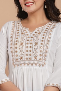 White Cotton <b>Kurta</b> With Embroidery 3/4 Sleeve Loose Fit Casual Wear For <b>Women</b> India Pakistan Style - Product Image 4