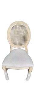 Chaise de salle à manger en bois de qualité supérieure, design féerique et innovant, inspirée des événements et des mariages, fabriquée au Pakistan pour un design optimal. - Product Image 4