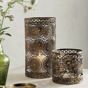 Vente en gros de porte-bougies votives en métal rustique antique pour la décoration de table à la maison et lors d'événements - Product Image 5