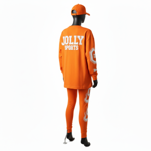 Ensemble personnalisé pour femmes : T-shirt en coton premium 200 GSM et legging en polyester et élasthanne, logo flamme orange en strass thermocollé. - Product Image 4