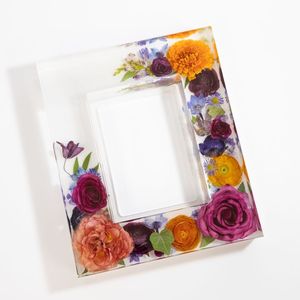 Elegante Marco de Fotos de Resina Hecho a Mano para Preservar Recuerdos Preciosos con un Estilo Moderno para la Decoración del Hogar - Product Image 5