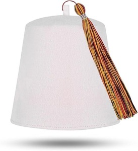 Chapeau fez maçonnique uni - Laine blanche avec diverses couleurs de pompons, type de tissu : 100% laine, instructions d'entretien : Lavage à la main uniquement - Product Image 3