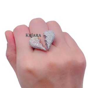 Bague en argent sterling 925 plaqué or rose avec moissanite en forme de cœur brisé, bijou élégant pour les couples et les événements spéciaux - Product Image 6