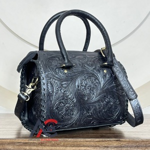 2026 High Quality Black Hand Tooled Leather Travel Luggage <b>Bags</b> New Fashionable Medium Zipper Closure Duffle <b>Bag</b> for Unisex - Product Image 1