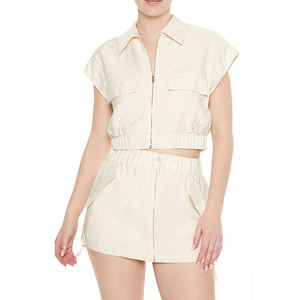 Vestes sans manches pour femmes, de haute qualité, en tricot matelassé, streetwear, hiver, nouveau design, confortables, multi-poches, fermeture éclair intégrale, unies - Product Image 1