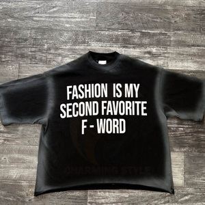 เสื้อยืดคอกลมโอเวอร์ไซส์ วินเทจ ย้อมสีดำแบบซันเฟด ผ้าฝ้ายแท้ 100% - Product Image 1