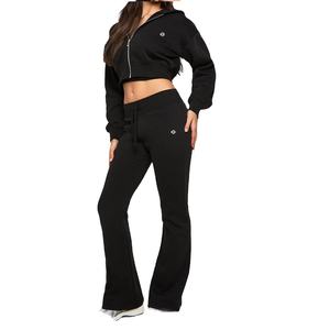 ชุดวอร์มผ้าฝ้ายฟลีซสำหรับผู้หญิง เสื้อฮู้ดครอปซิป กางเกงจ็อกเกอร์ทรงบาน ทรงหลวม สไตล์ลำลอง ผลิตแบบ OEM - Product Image 1