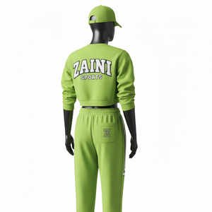 Conjunto de mujer de alta calidad: top corto de felpa de algodón y poliéster de 240 GSM y pantalón deportivo verde lima con logo de chenilla cosido. - Product Image 1