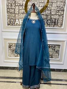 Kameez listo para usar de diseñador famoso con shalwar farshi de tela viscosa, trajes de estilo pakistaní para mujer - Product Image 4