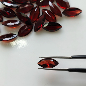Granat rouge naturel 12x6MM, coupe marquise, pierres précieuses de qualité supérieure pour la fabrication de bijoux - Product Image 1