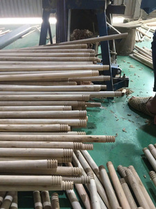 Wooden Broom Handle Wooden Broom Handle Stick Pine Wood Eucalyptus Wood Anti Termite Coating Wholesale Price Wooden Thread 2026 - Product Image 1