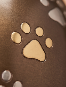 Urnas de Cremación de Metal Ecológicas, Diseño Moderno y Único, Color Marrón con Patas de Mascota, Aplicación en Aluminio, Logotipo Personalizado, Venta al Por Mayor - Product Image 3
