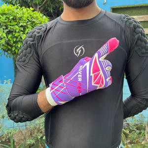 Gants de gardien de but professionnels en latex allemand Silver Sea Sports, unisexes, hybrides, à doigts plats, fermeture à boucle et crochet, respirants - Product Image 5