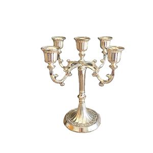 Candelabro de tamaño personalizado de aluminio y Metal de 5 brazos, diseño atractivo, centro de mesa plateado brillante para decoraciones de mesa - Product Image 1