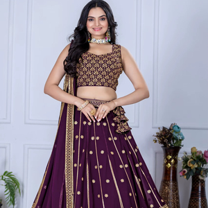 Nouvelle robe lehenga choli pour femmes en tissu Georgette Fox, richement brodée. - Product Image 1