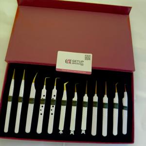 Cils en acier inoxydable de haute précision, anti-statique, anti-magnétique, avec logo personnalisé, poignée diamant rose, courbés à 90°/45°, isolés - Product Image 1
