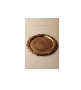 Plateau de service en laiton de designer, fabriqué par des artisans qualifiés, soutenant l'artisanat héritage et les choix de vie durables. - Product Image 4