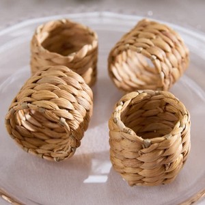 Juego de Anillos para Servilletas de Jacinto de Agua Tejidos Estilo Bohemio, Decoración de Mesa Ecológica y Natural para Bodas y Fiestas, Forma de Anillo de Seagrass - Product Image 1