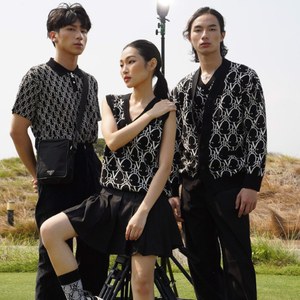 Polo de Punto con Monograma de Lujo al por Mayor, Tejido Elástico Transpirable, Fabricación Personalizada OEM ODM, Fábrica en Vietnam, Marca Privada - Product Image 1