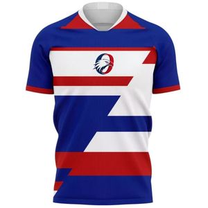 เสื้อฟุตบอลสีน้ำเงินรอยัลและสีแดง พร้อมแถบสีขาว ผ้าระบายอากาศได้ดี สำหรับนักเตะและสโมสร - Product Image 1