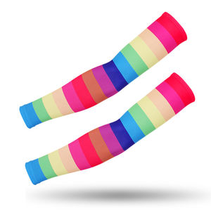 Manchons de compression sportifs en polyester rafraîchissants et anti-UV pour hommes et femmes, idéaux pour l'extérieur – Vente en gros, personnalisation OEM - Product Image 4