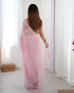 Sari Moderno de Rayón y Chifón con Adornos al Estilo Bollywood para Fiesta - Product Image 3