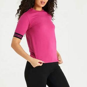 Camisetas de Mujer de Alta Calidad, Ajustadas, de Color Sólido, Estilo Casual, de Manga Corta - Product Image 1