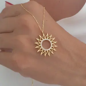 Collar con Colgante de Sol de Moissanita de Lujo, Plata de Ley 925, Chapado en Oro, Cadena Ajustable, Joyería Fina para Mujer, 4 g, Tishya - Product Image 5