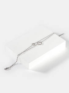 Pulsera Lady Luck Minimalista de Plata de Ley 925 con Cadena y Engaste de Bisel para Mujer, Uso Diario - Product Image 3