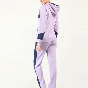 Survêtements pour femmes de haute qualité, marque privée, personnalisables avec votre propre design, avec capuche - Product Image 3