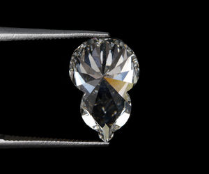 Diamante de laboratorio de alta calidad de 2.80 CT, CVD/HPHT, corte reina de ajedrez personalizado, VVS-VS, perforado con láser, suelto, para joyería. - Product Image 3