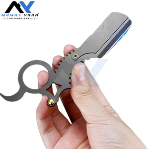 Rasoir à Lame Droite Pliant Premium avec Lames Interchangeables pour Coupes de Cheveux, Façonnage des Sourcils, Rasage du Visage et du Corps – Professionnel - Product Image 4