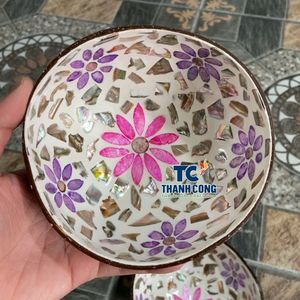 Artículos Populares: Tazones Ecológicos de Cáscara de Coco, Suministro al por Mayor, Hechos a Mano, con Diseño Floral Rosa Magenta, al Mejor Precio - Product Image 1