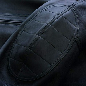 Veste de moto en cuir de vachette pour motards, équipement de conduite avec poches zippées. - Product Image 5