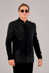 Traje de boda festivo para hombre con cuello mandarín sin arrugas, diseño de rayos de sol de medianoche, sherwani premium con base de lachka TR y cuentas negras. - Product Image 4