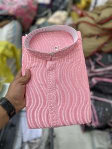 Kurta Chikankari de Lucknow de qualité supérieure, en viscose pure, avec broderie Resham lourde, pour hommes, fournisseur de vêtements ethniques - Product Image 4